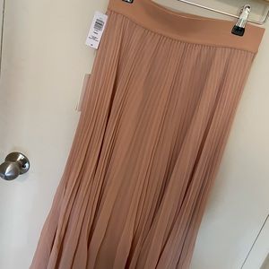 Aritzia Wilfred Twirl Skirt